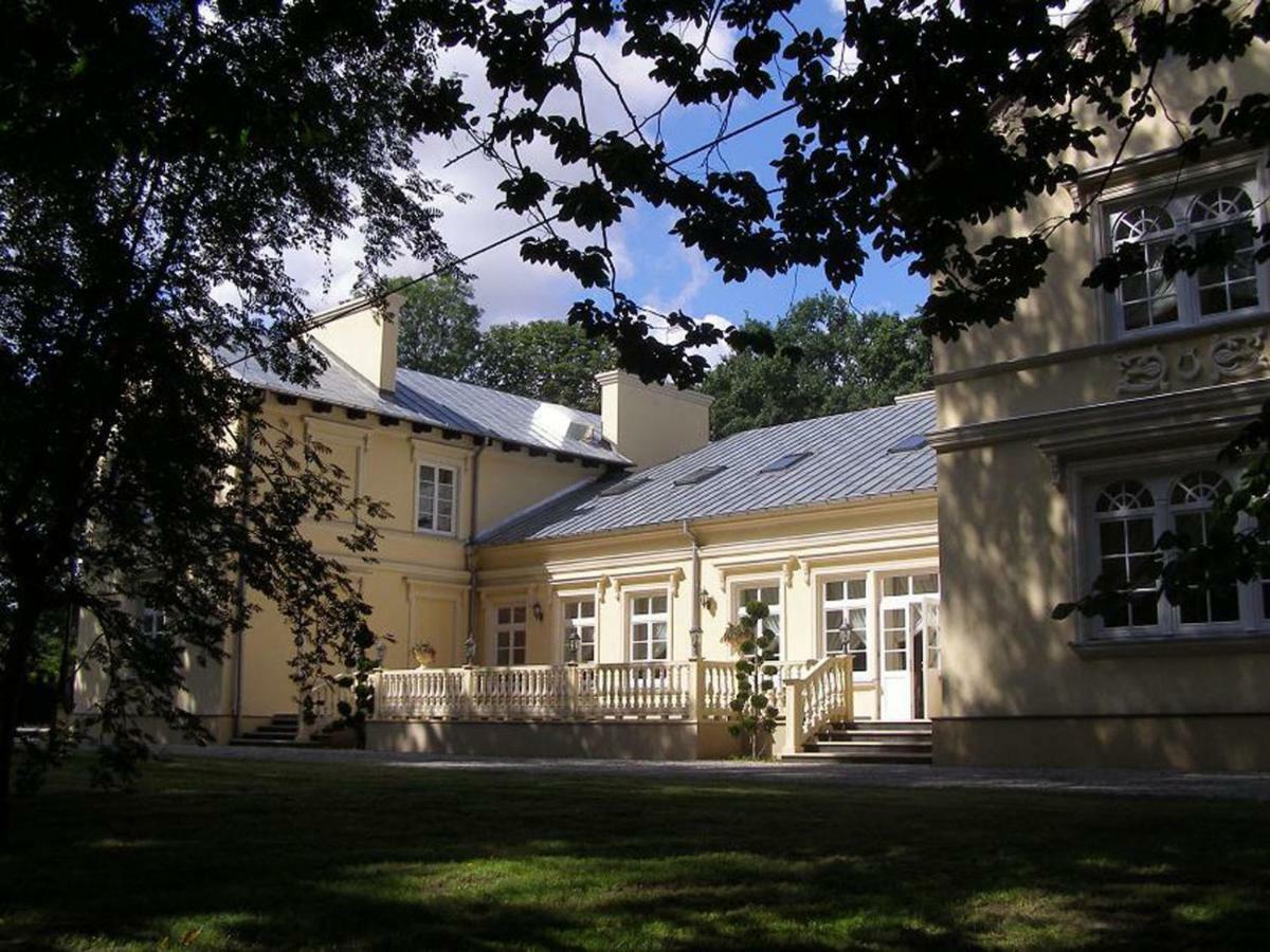 Hotel Dwor Sojki Exterior photo